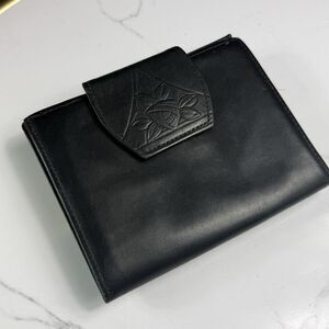 Vintage Rolfs Black Tooled Cowhide Leather Bifold Wallet Kisslock Coin Purse